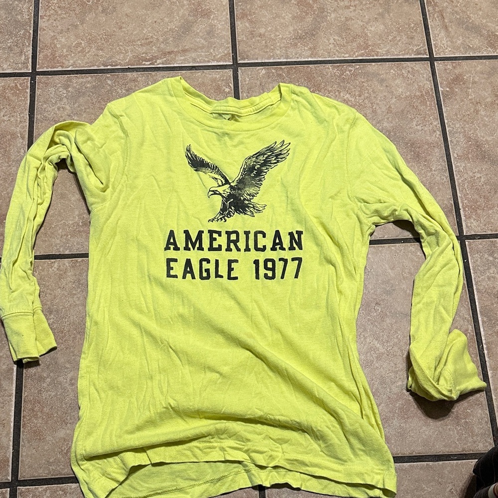 American Eagle Outfitters Yellow Long Sleeve Tee